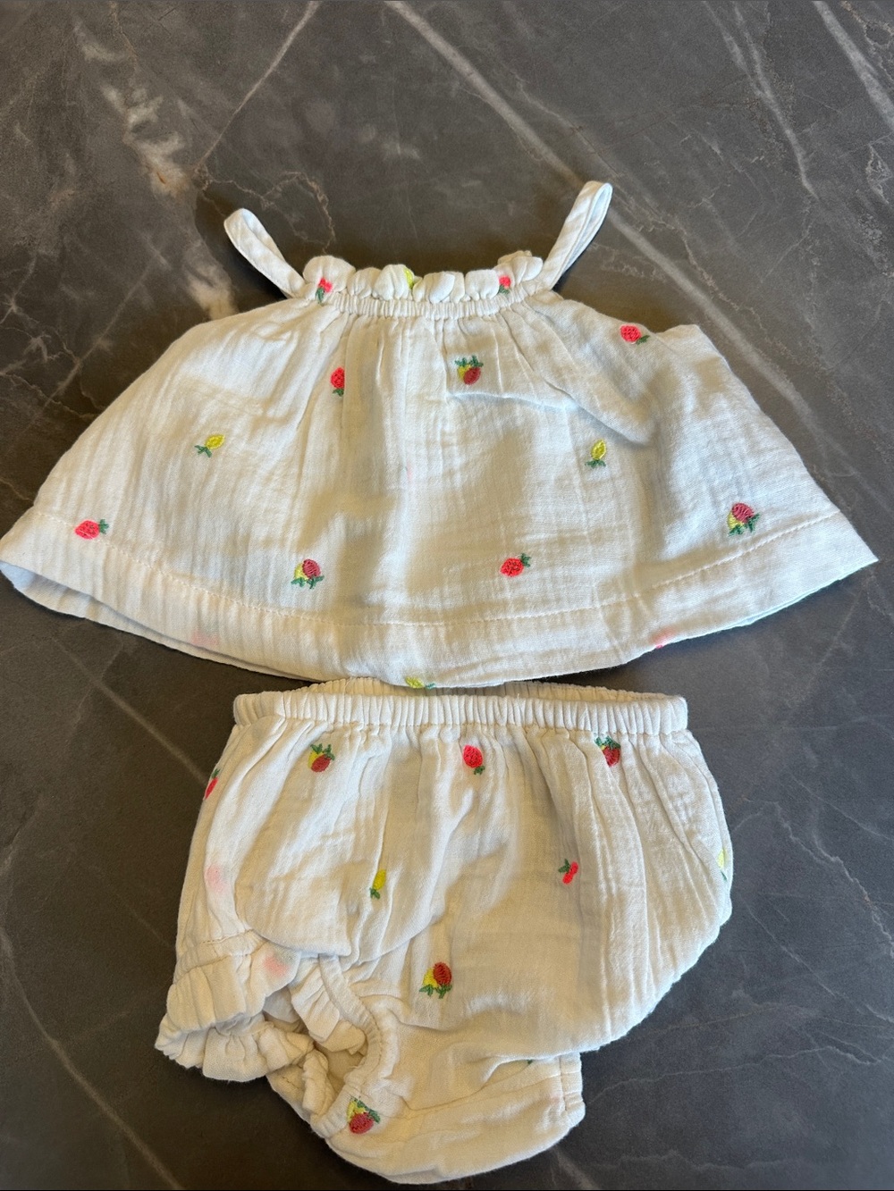 GAP White Strawberry-Embroidered Baby Matching Set